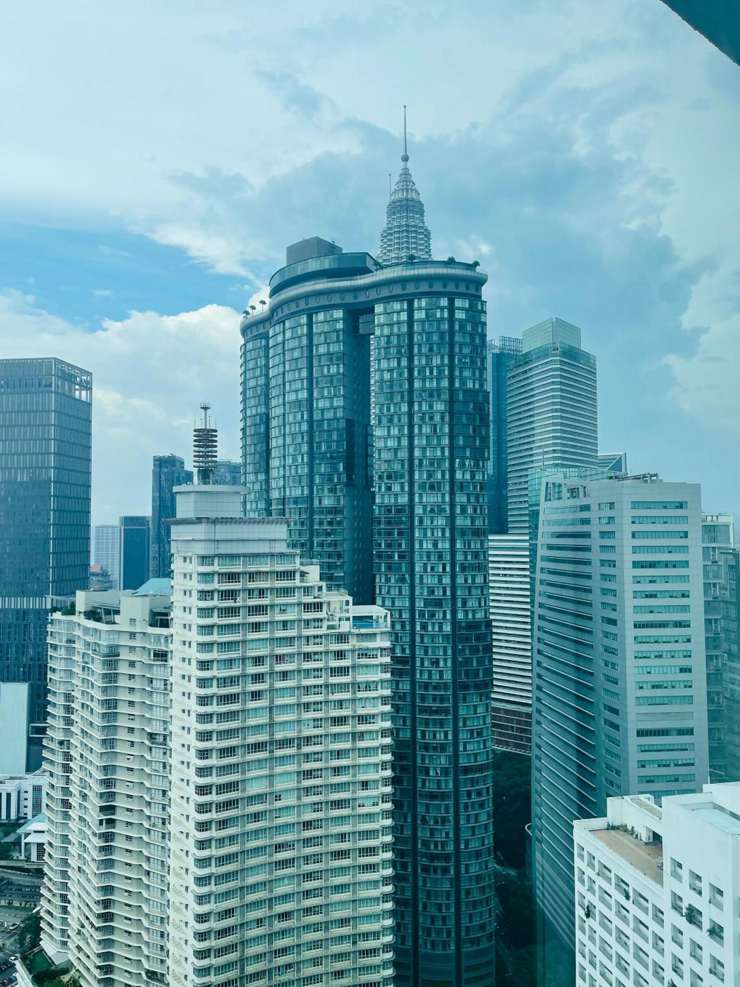 Vortex Suites Klcc By Yashrib Kuala Lumpur Exterior photo